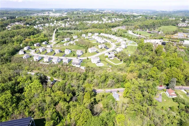 $129,500 | 177 McCormick Road, McKees Rocks, PA 15136