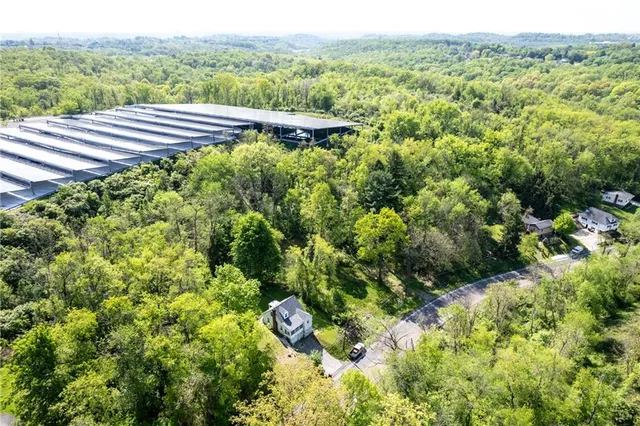 $129,500 | 177 McCormick Road, McKees Rocks, PA 15136