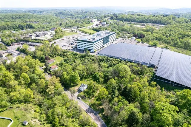 $129,500 | 177 McCormick Road, McKees Rocks, PA 15136