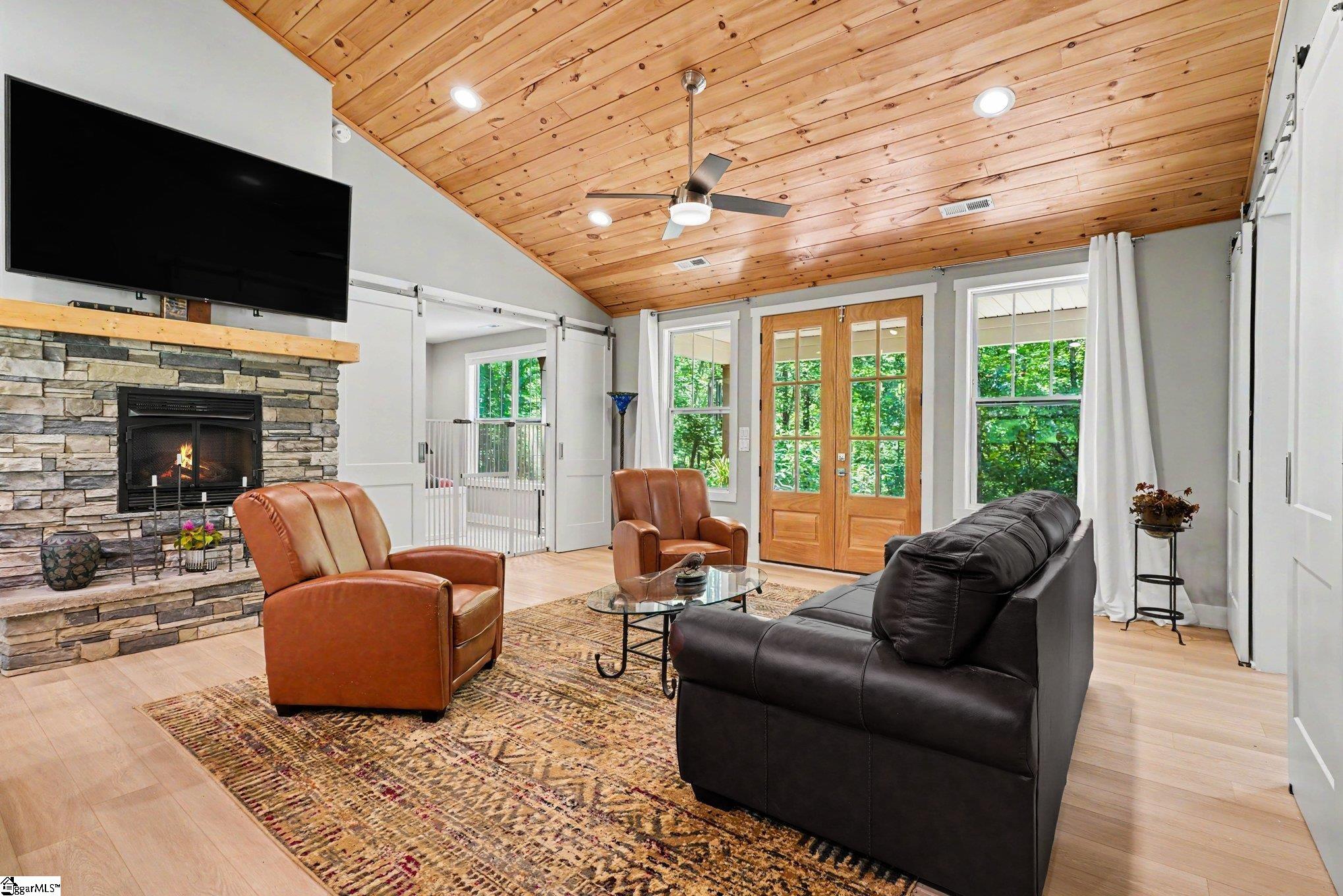 1241 Hayes Road Columbus, NC 28722 - Photo 6 of 31