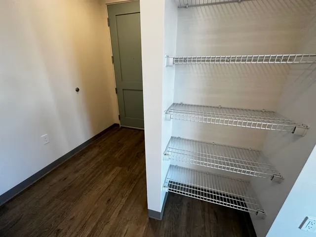 $2,321 | 409 Elm Street, Unit 609, Manchester, NH 03101