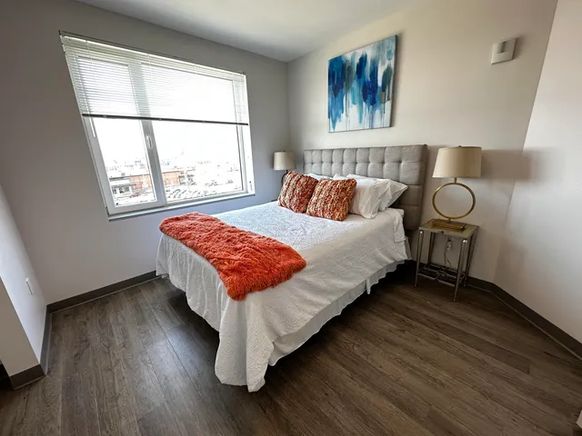 $2,321 | 409 Elm Street, Unit 609, Manchester, NH 03101