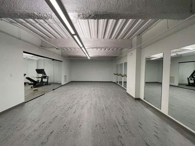 $2,321 | 409 Elm Street, Unit 609, Manchester, NH 03101