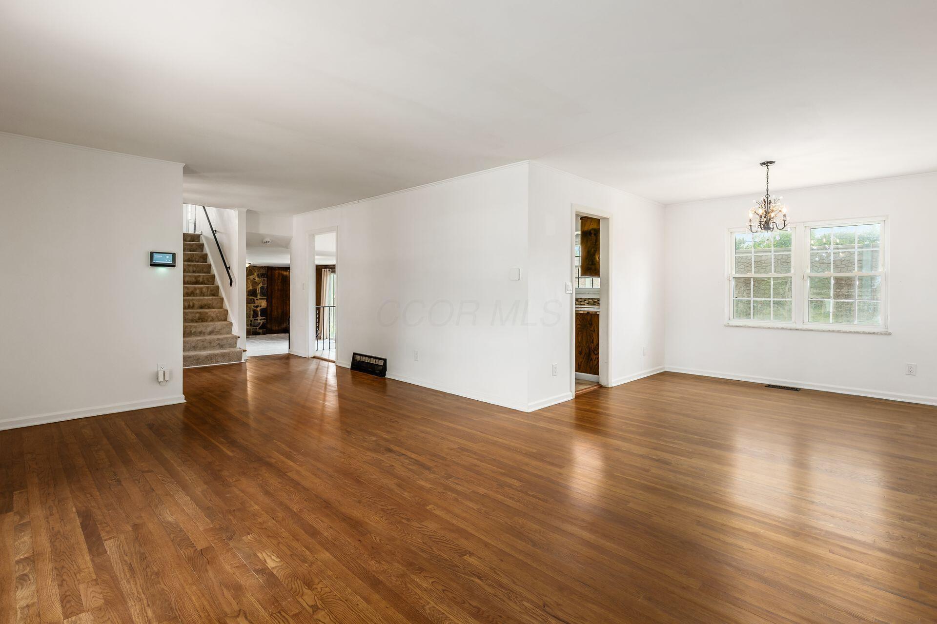 2715 Kenview Road South Columbus, OH 43209 - Photo 5 of 33 009_d S Columbus OH 43209 USA