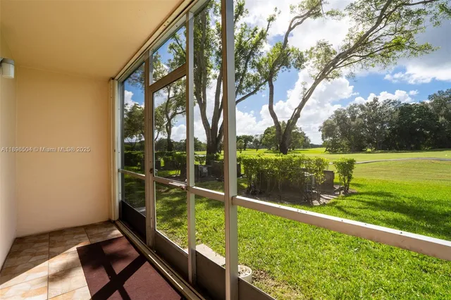 $1,525 | 400 Southwest 134th Way, Unit 107F, Pembroke Pines, FL 33027