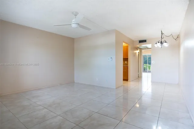 $1,525 | 400 Southwest 134th Way, Unit 107F, Pembroke Pines, FL 33027