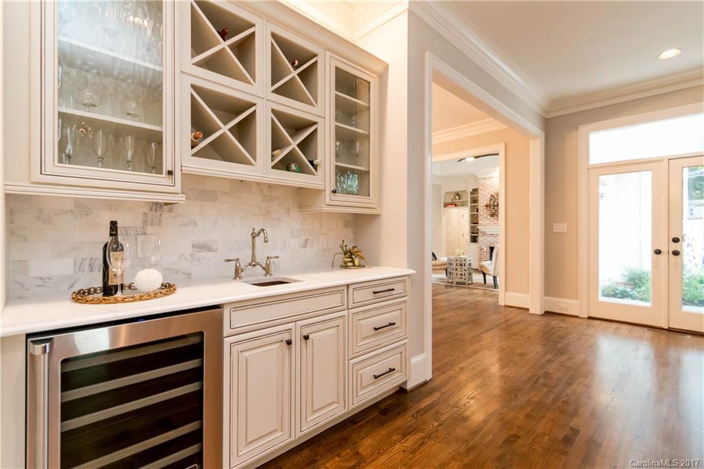 809 Edgehill Road South Charlotte, NC 28207 - Photo 15 of 29 Gallery Image 15