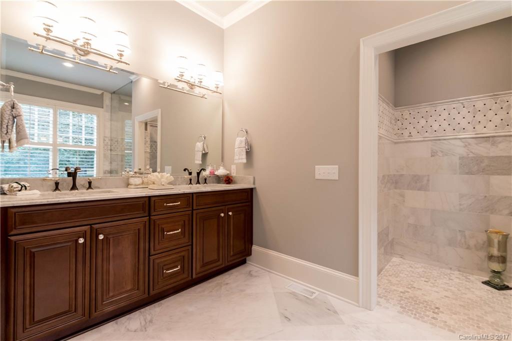 809 Edgehill Road South Charlotte, NC 28207 - Photo 18 of 29 Gallery Image 18