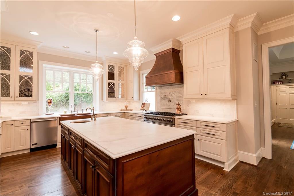 809 Edgehill Road South Charlotte, NC 28207 - Photo 10 of 29 Gallery Image 10