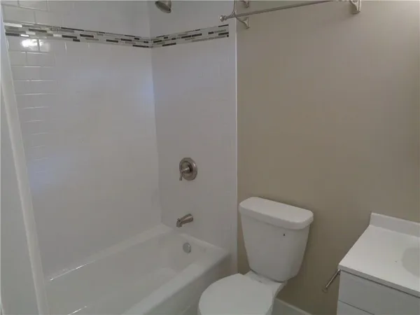 $2,875 | 3205 Grooms Street, Unit A, Austin, TX 78705