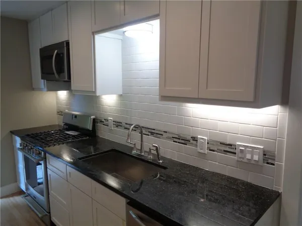 $2,875 | 3205 Grooms Street, Unit A, Austin, TX 78705