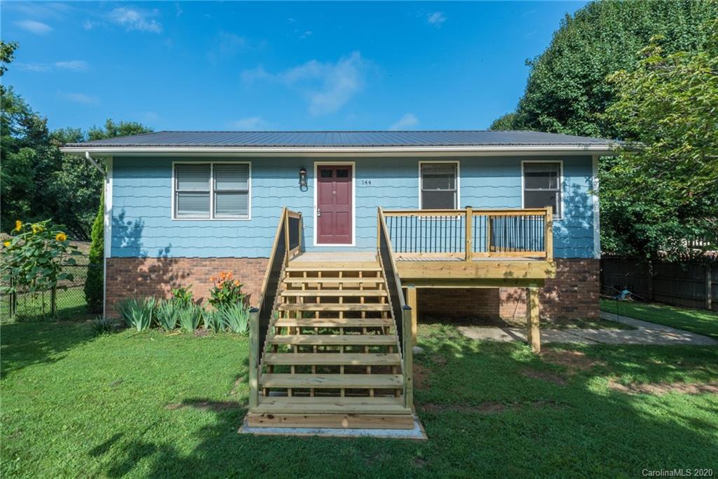 144 Pebblebrook Street Clyde, NC 28721 - Photo 1 of 35 Gallery Image 1