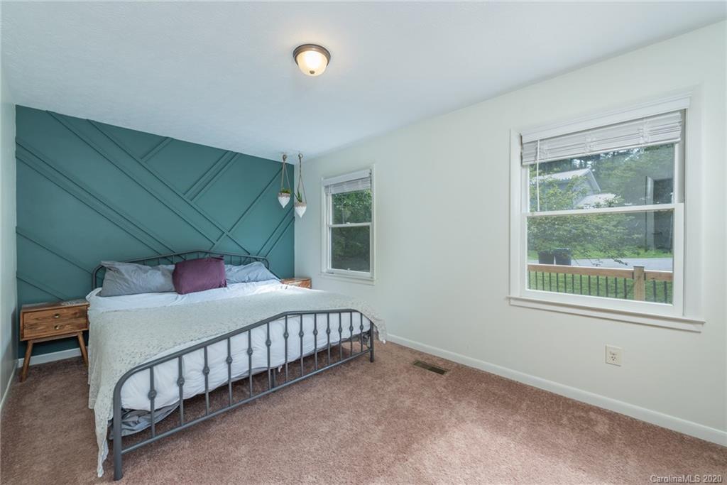144 Pebblebrook Street Clyde, NC 28721 - Photo 18 of 35 Gallery Image 18