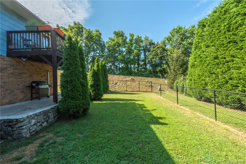 144 Pebblebrook Street Clyde, NC 28721 - Photo 33 of 35 Gallery Image 33
