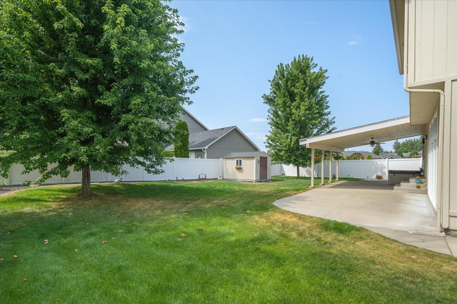17425 North Edgecrest Road Colbert, WA 99005 - Photo 28 of 37
