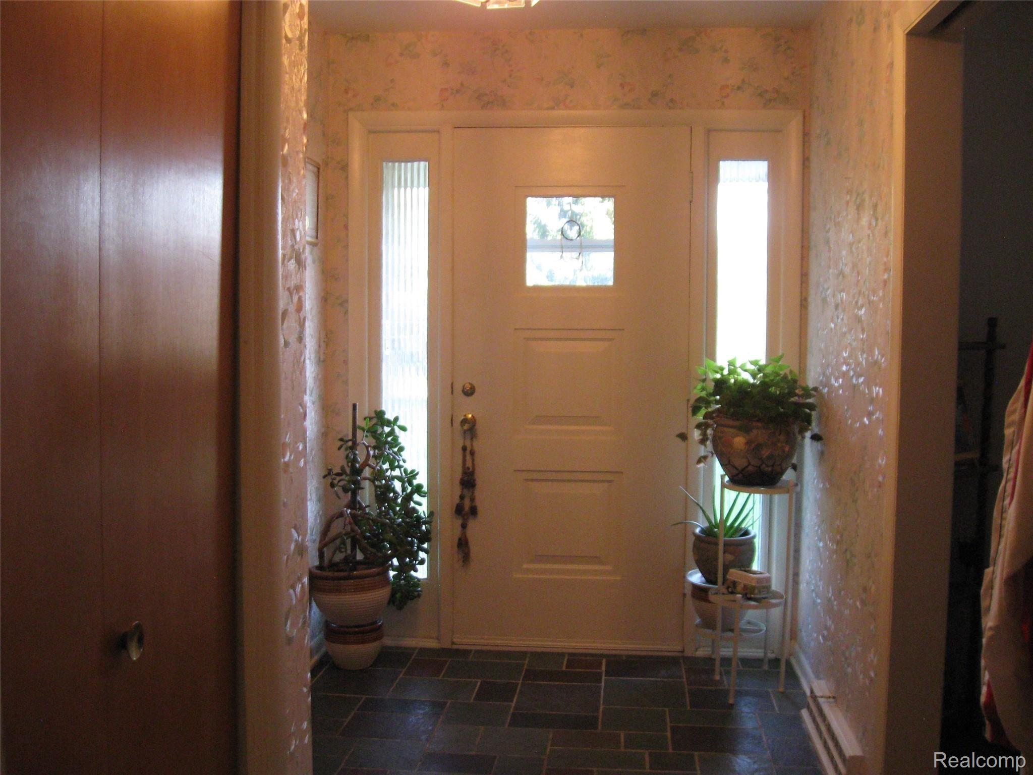 8196 Miller Road Swartz Creek, MI 48473 - Photo 10 of 35 IMG_5684.JPG