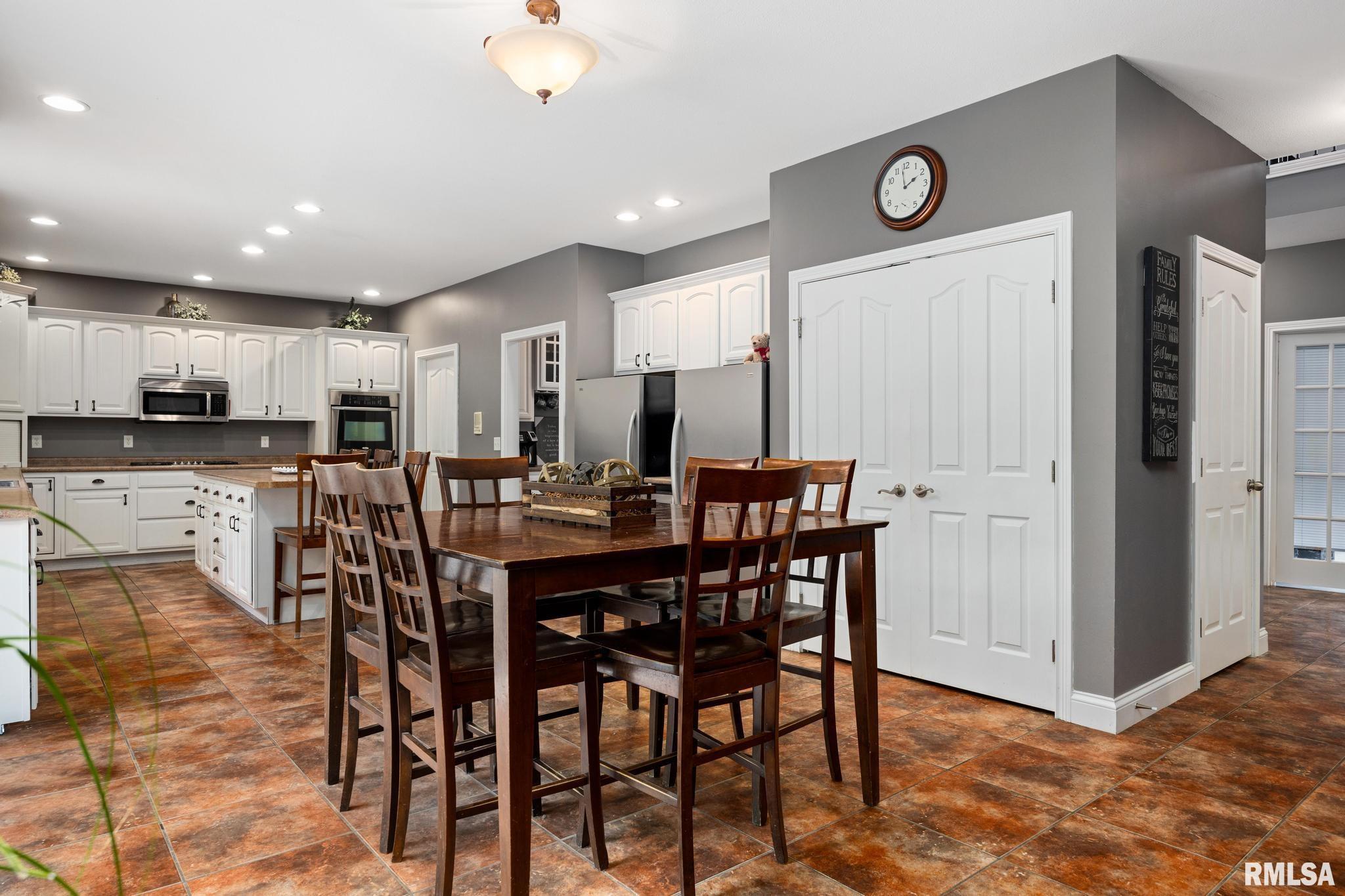1817 Autumn Ridge Washington, IL 61571 - Photo 15 of 56