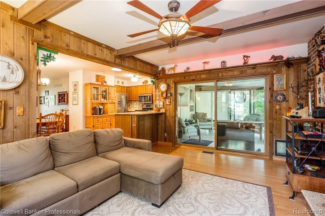 17142 Merriman Road Livonia, MI 48152 - Photo 24 of 48 IMG_2666.jpg