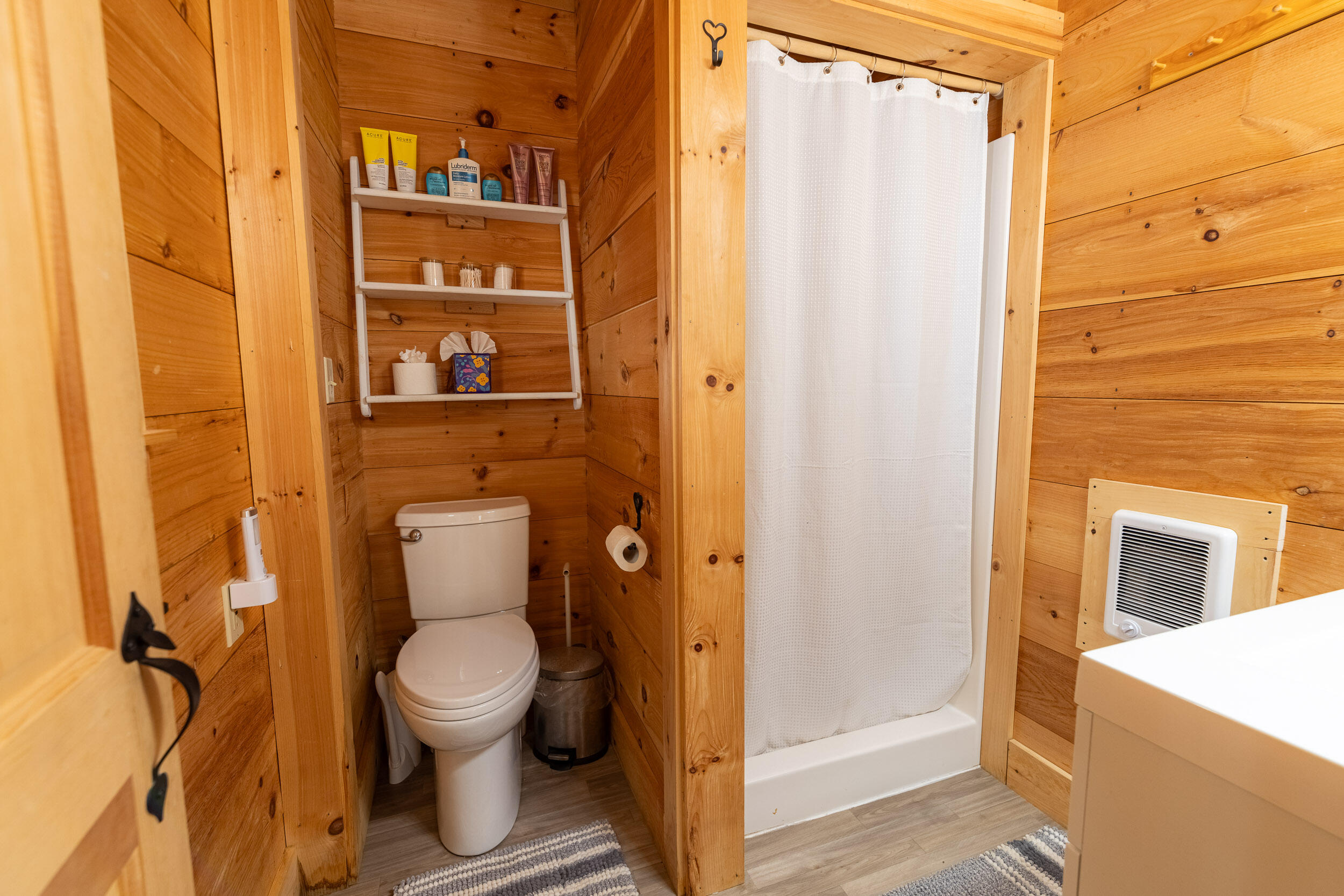 1097 Main Street Sandy River Plt, ME 04970 - Photo 29 of 57 AldenIzRangeleyAirBB-0002