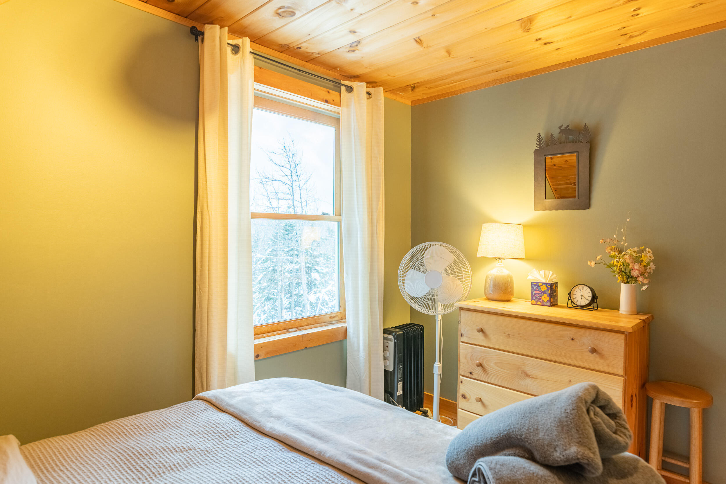 1097 Main Street Sandy River Plt, ME 04970 - Photo 42 of 57 AldenIzRangeleyAirBB-0031