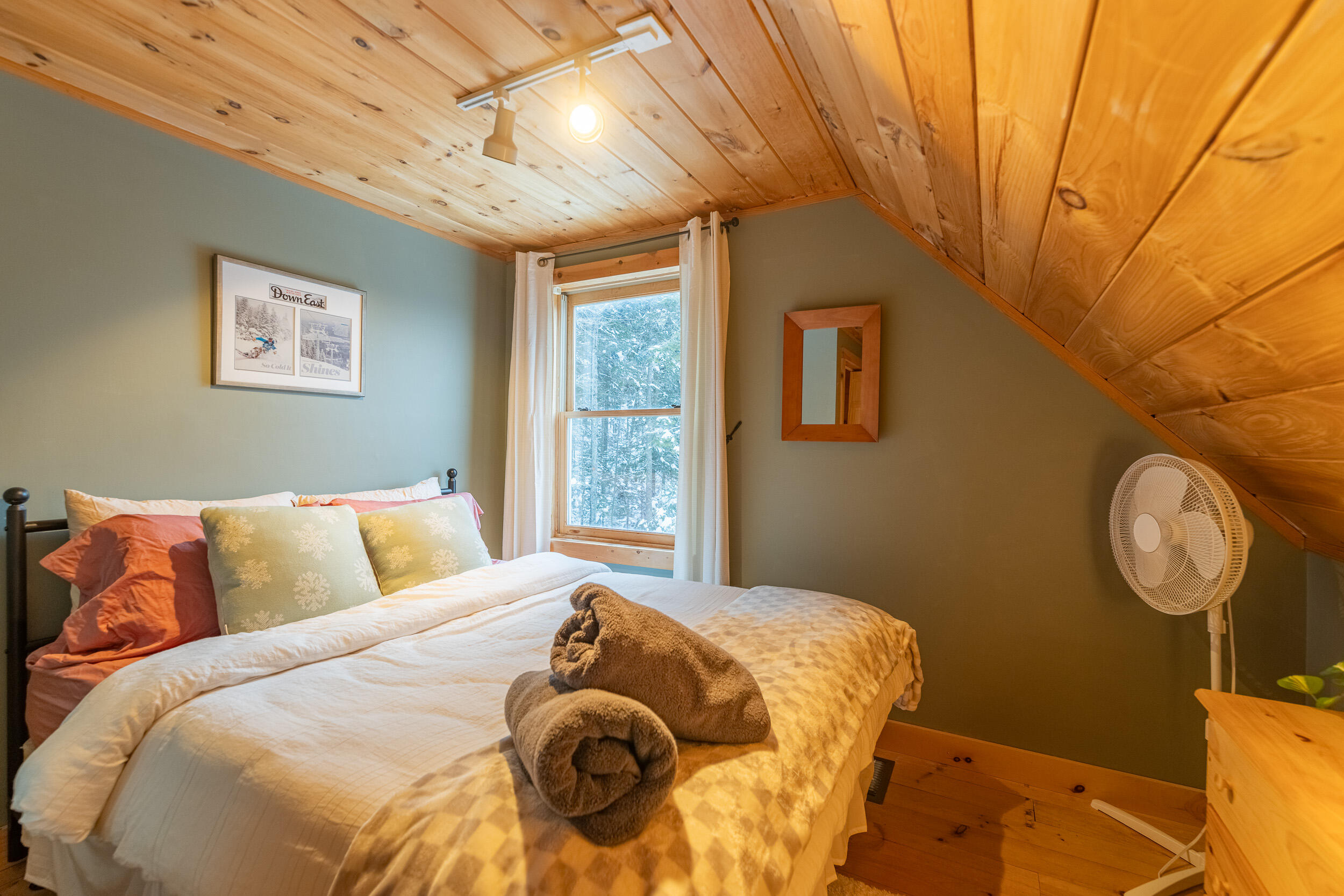 1097 Main Street Sandy River Plt, ME 04970 - Photo 52 of 57 AldenIzRangeleyAirBB-0041