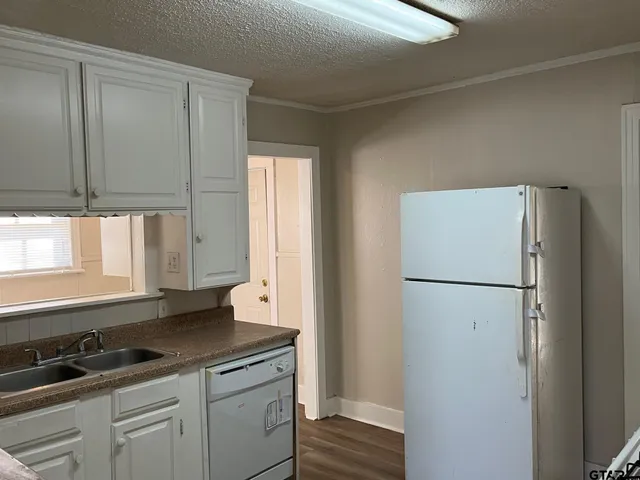 $1,250 | 2616 Oak Lane, Tyler, TX 75701