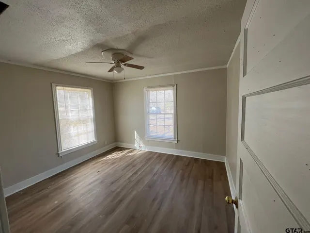 $1,250 | 2616 Oak Lane, Tyler, TX 75701