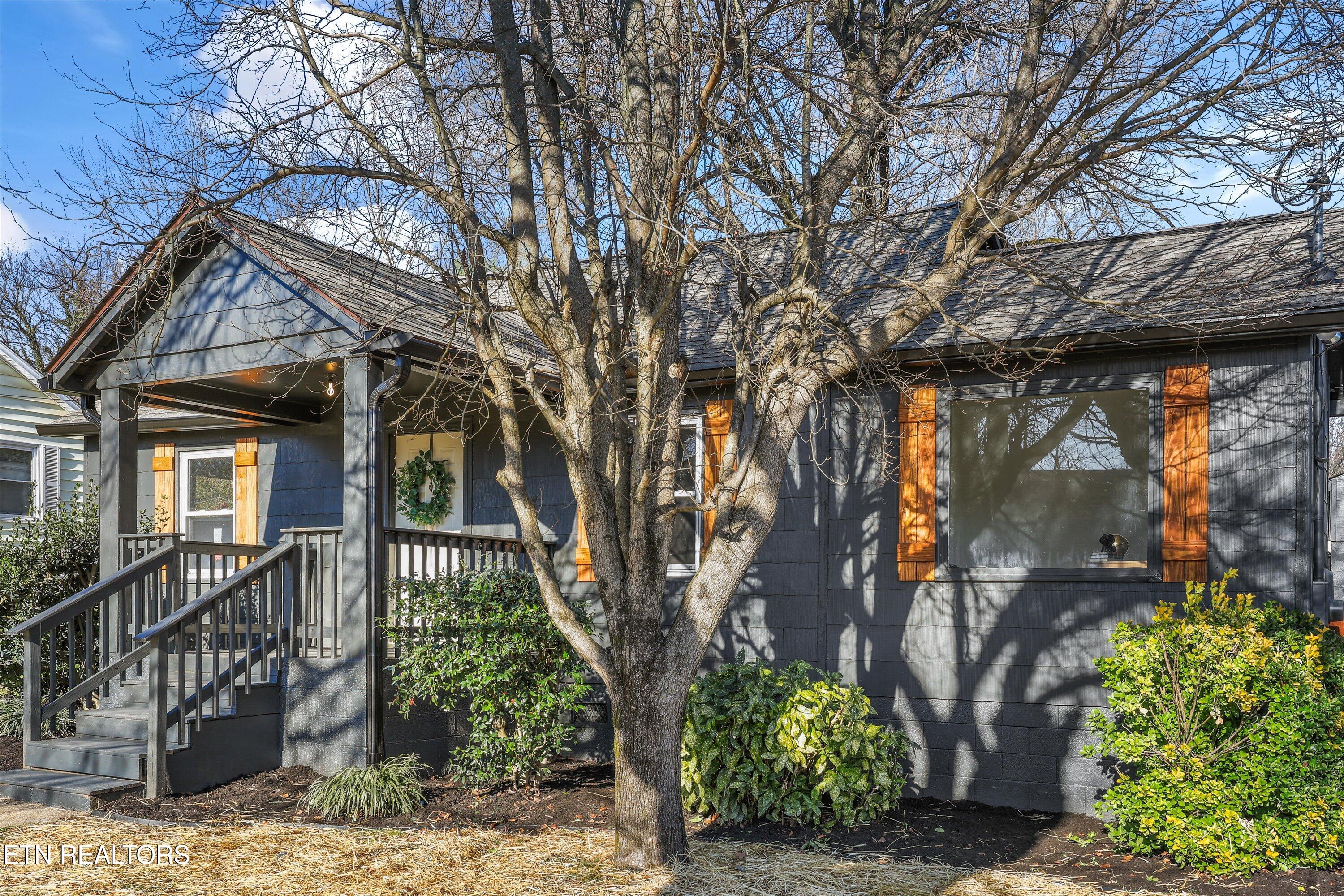 2601 Croydon Road Northwest Knoxville, TN 37921 - Photo 3 of 33 05-2601 Croydon Rd NW 24