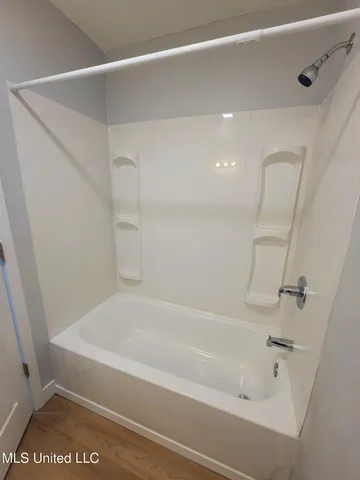 $875 | 511 32nd Street, Unit 104, Gulfport, MS 39507