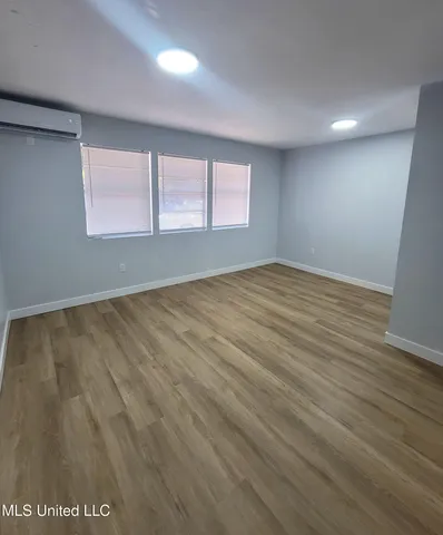 $875 | 511 32nd Street, Unit 104, Gulfport, MS 39507