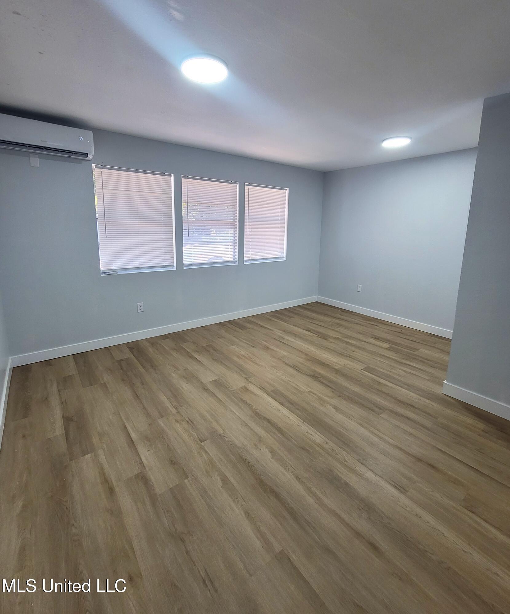 511 32nd Street, Unit 104 Gulfport, MS 39507 - Photo 7 of 8 20251015_105956~2