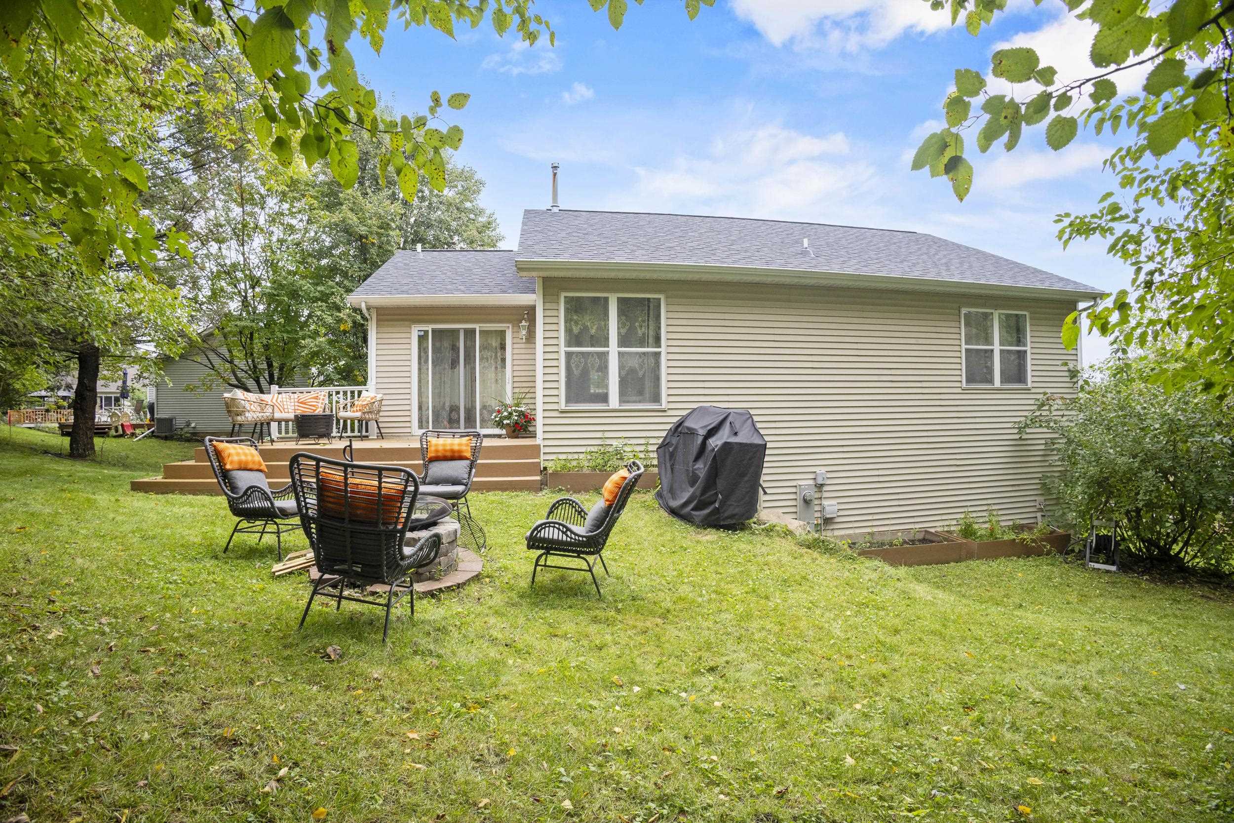 5157 Ridge Oak Drive Madison, WI 53704 - Photo 29 of 50 Gallery Image 29