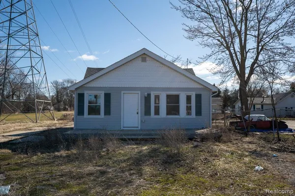 $69,000 | 8508 North Saginaw Road, Mount Morris, MI 48458