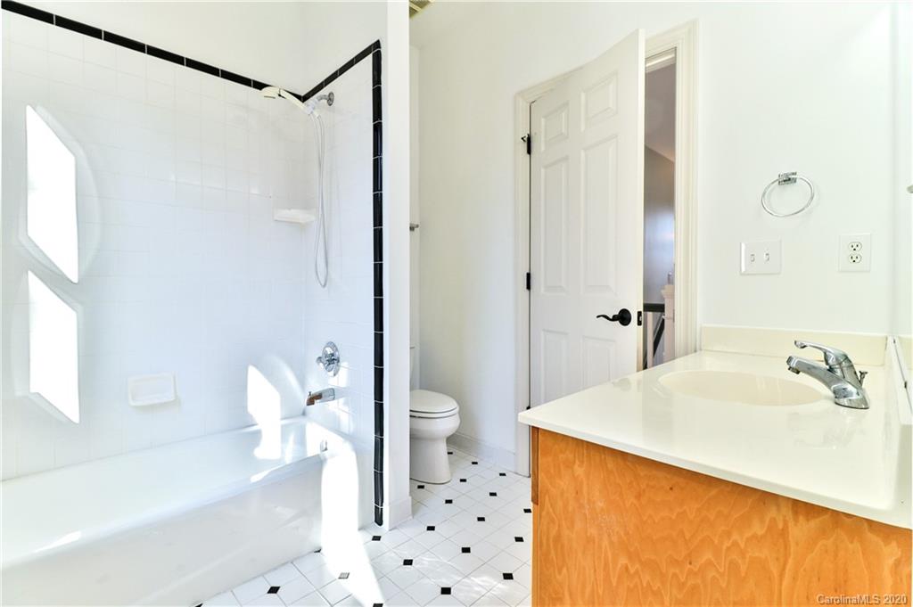 2133 Club Road Charlotte, NC 28205 - Photo 19 of 26 Gallery Image 19