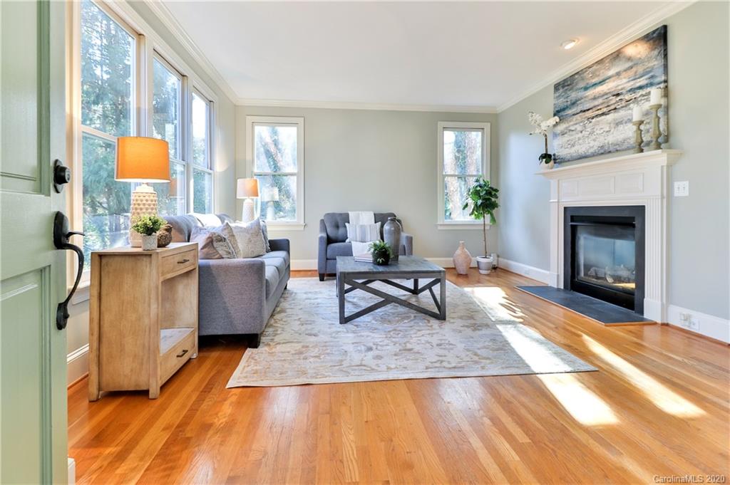 2133 Club Road Charlotte, NC 28205 - Photo 3 of 26 Gallery Image 3
