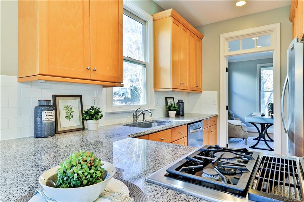 2133 Club Road Charlotte, NC 28205 - Photo 8 of 26 Gallery Image 8
