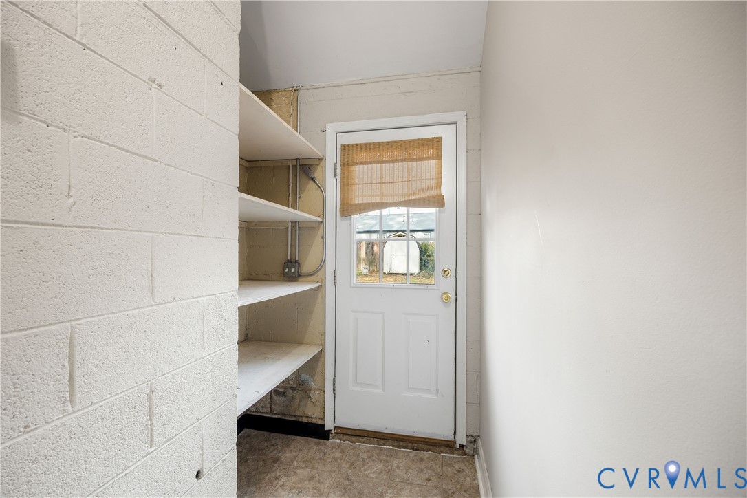 2506 Kenmore Road Henrico, VA 23228 - Photo 13 of 37