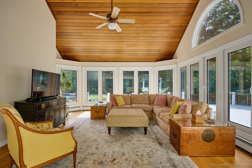 81 Norfield Road Weston, CT 06883 - Photo 14 of 40 a living room with furniture