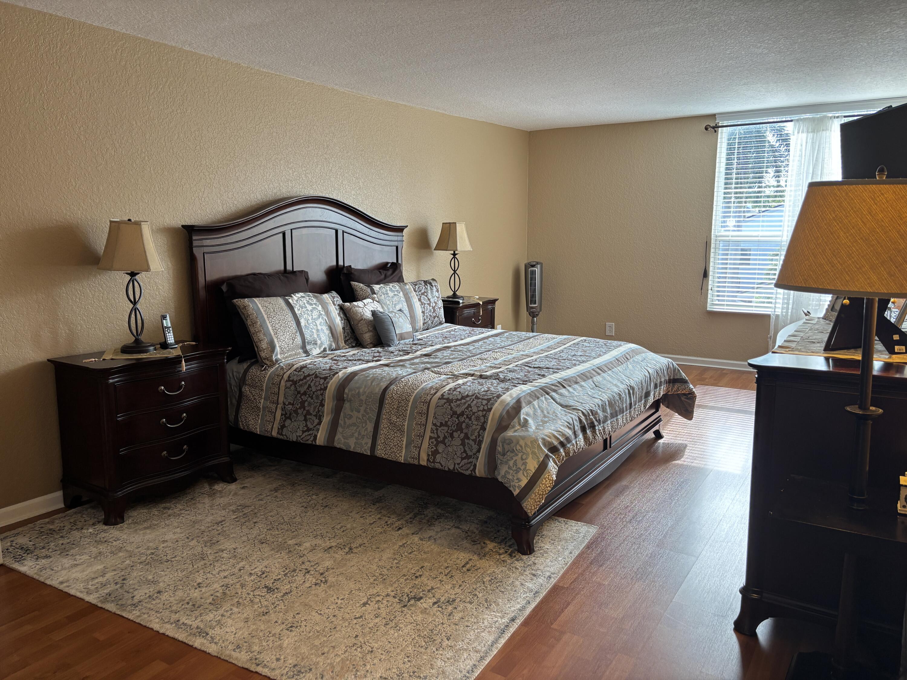 1000 Spanish River Road, Unit 3C Boca Raton, FL 33432 - Photo 9 of 21 PRIMARY BEDROOM