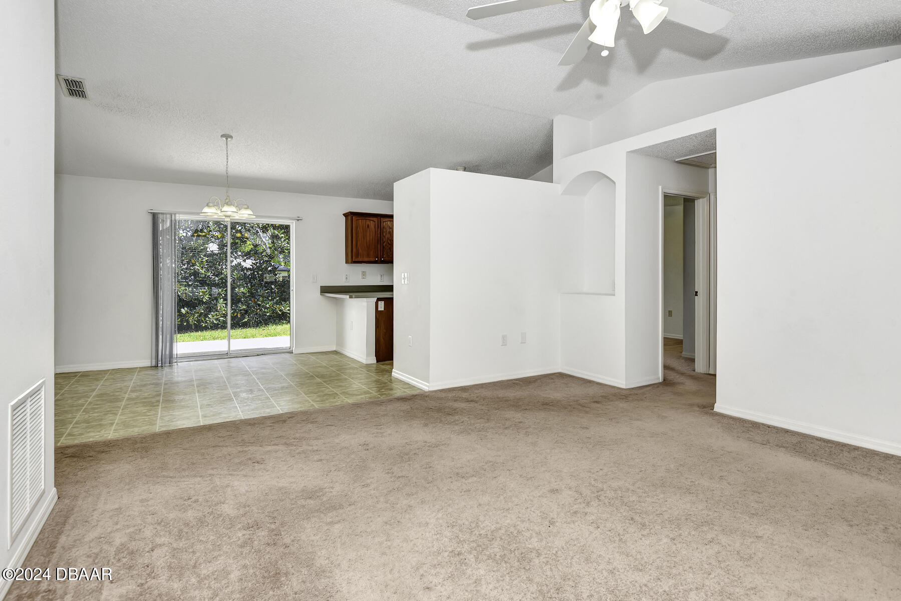 2459 North Kepler Road DeLand, FL 32724 - Photo 3 of 20 Living Room