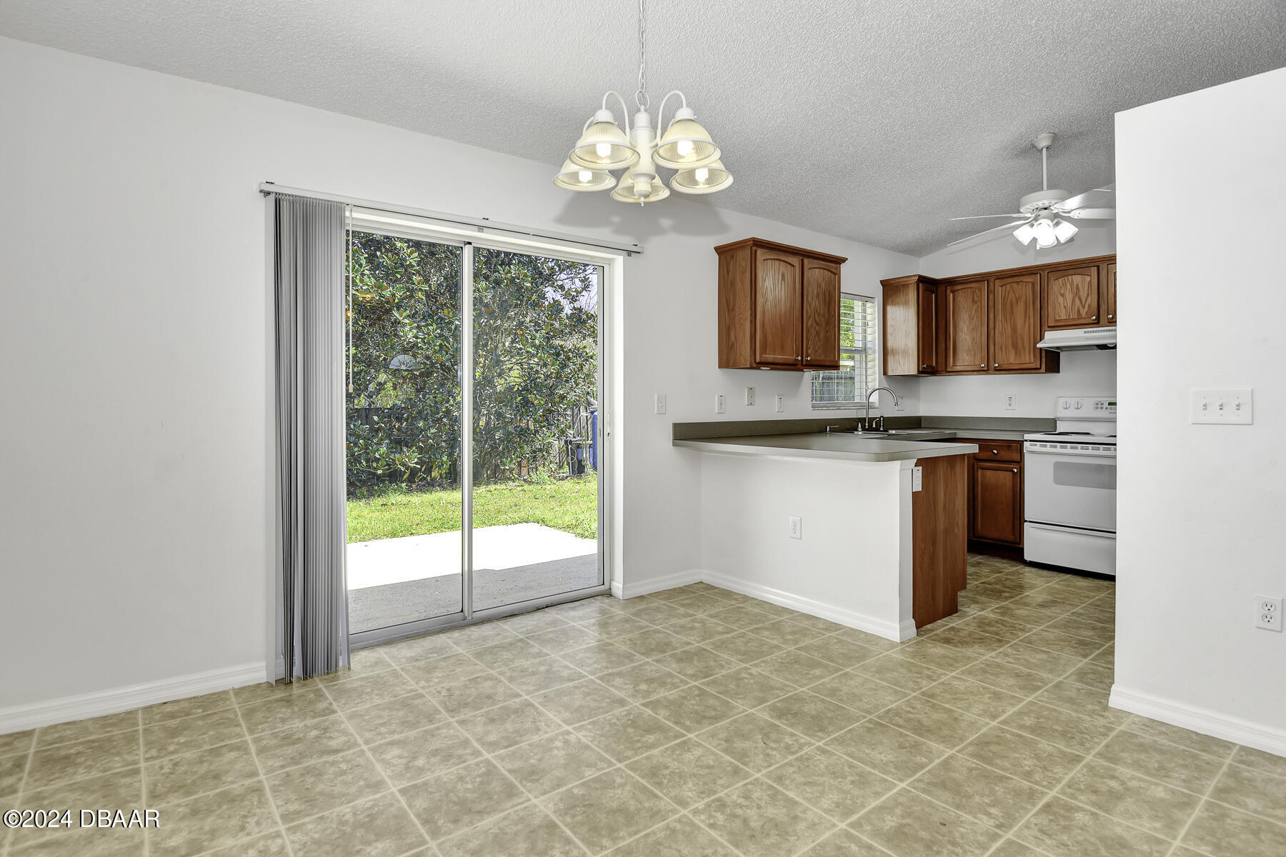 2459 North Kepler Road DeLand, FL 32724 - Photo 4 of 20 Dinning Room