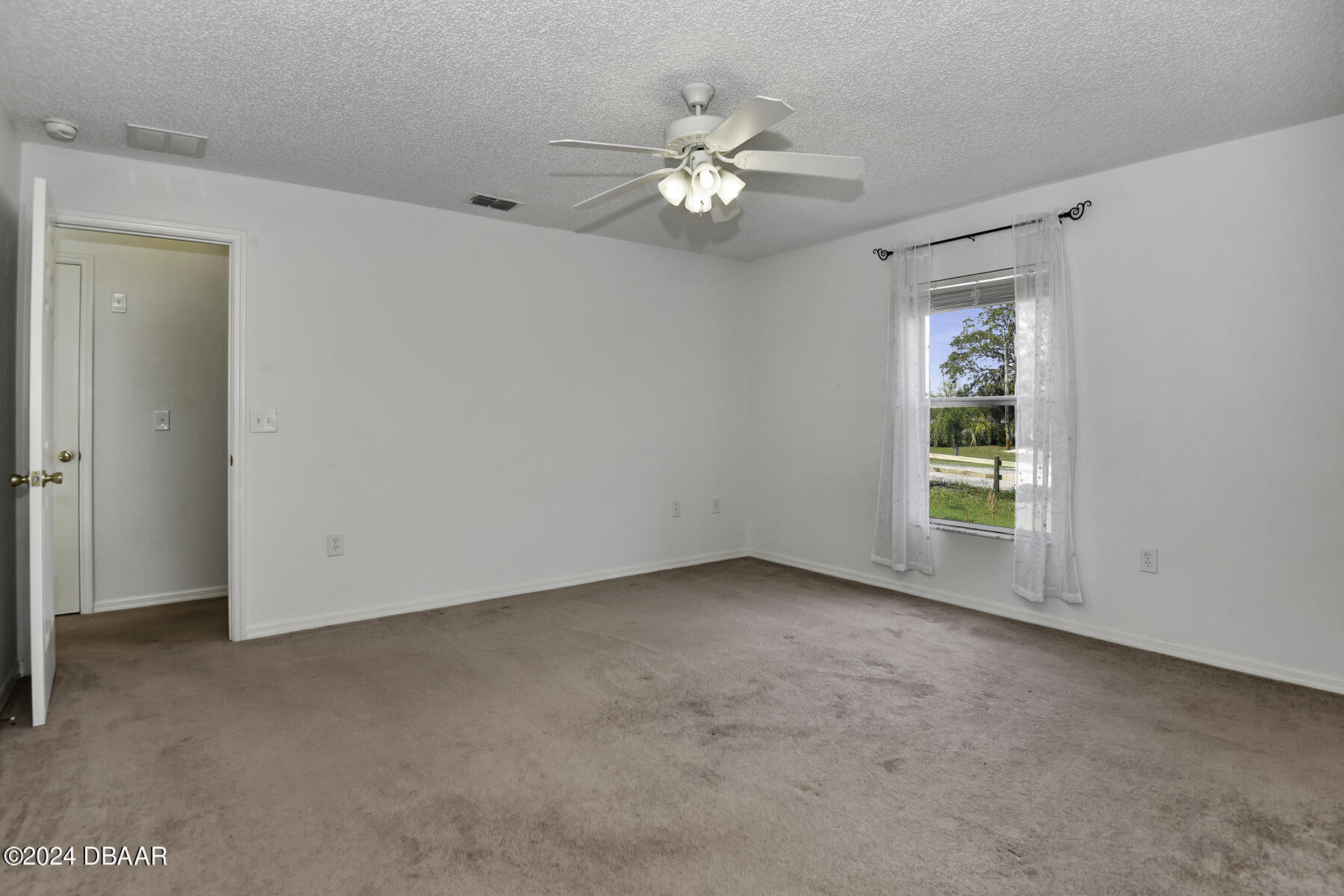 2459 North Kepler Road DeLand, FL 32724 - Photo 7 of 20 Primary Bedroom