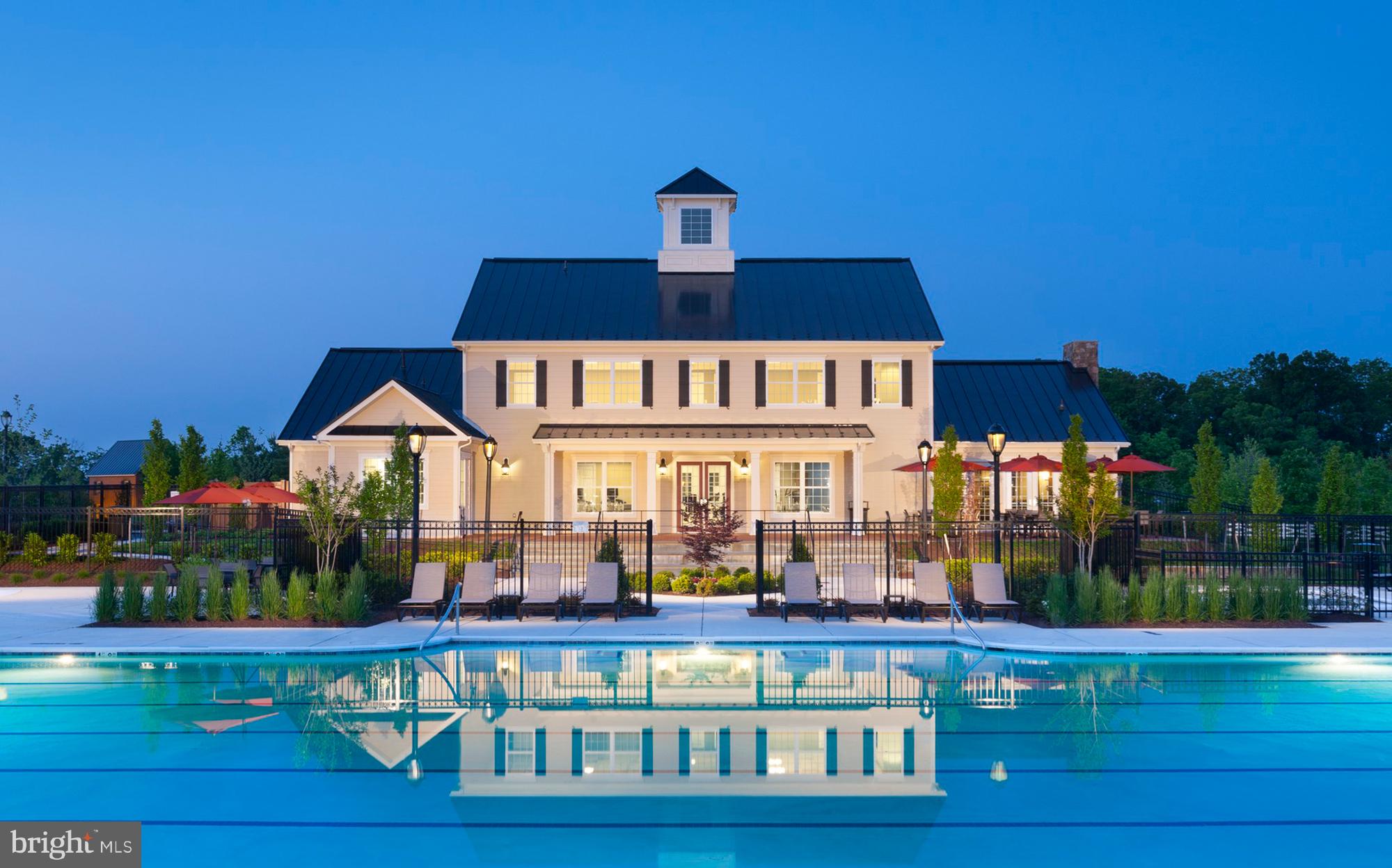 41363 Tarragon Leaf Drive Aldie, VA 20105 - Photo 5 of 12 Clubhouse Rear View