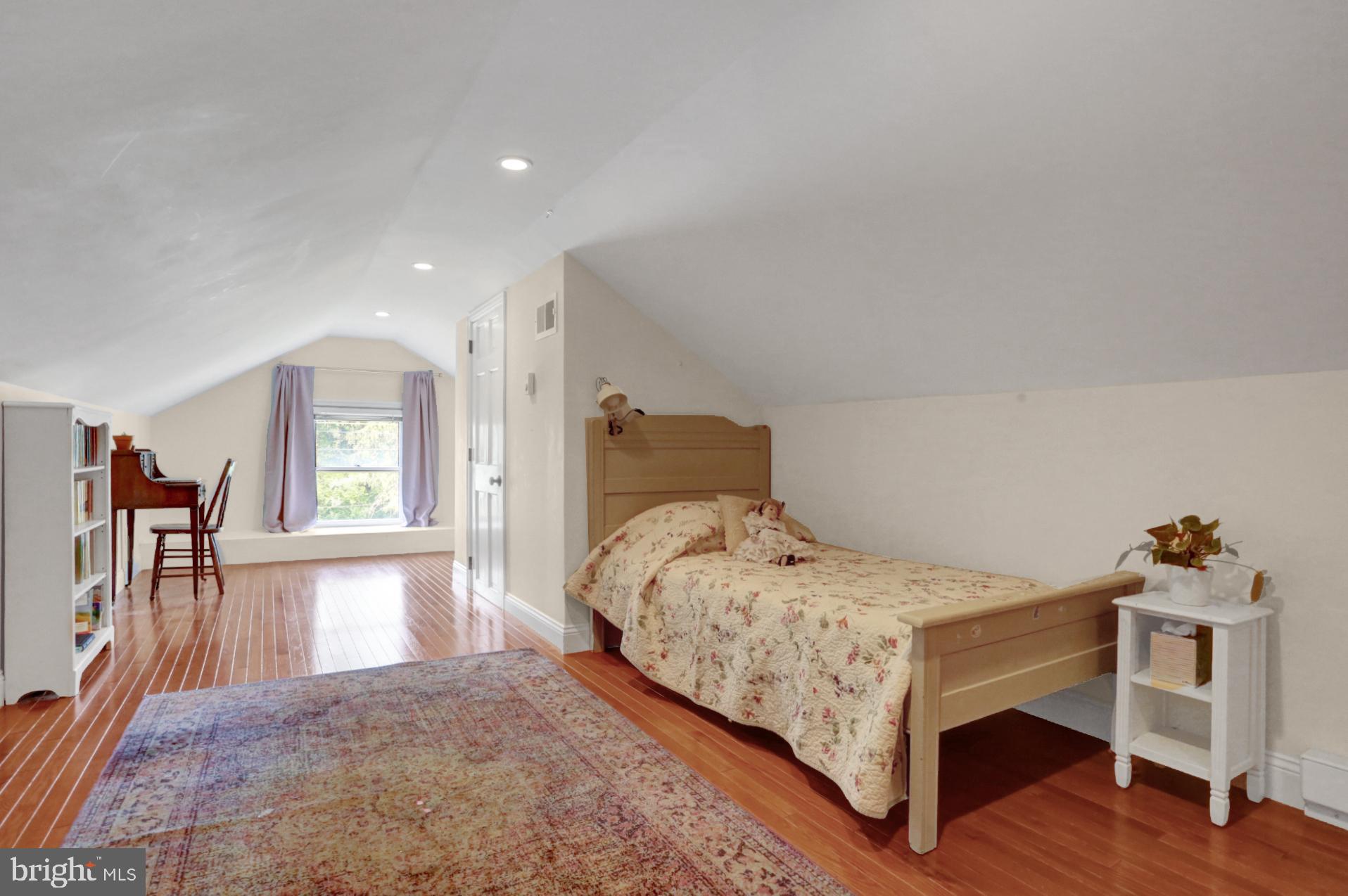 1454 Geigertown Road Birdsboro, PA 19508 - Photo 18 of 38 Cozy bedroom 3