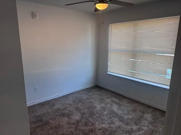 a view of empty room with window
