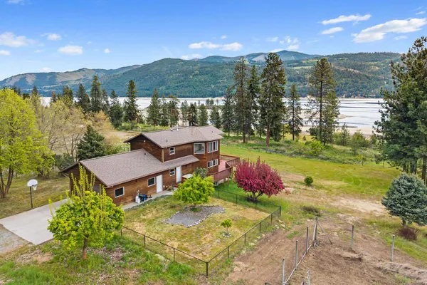 $749,000 | 11 Echo Cove Road, Kettle Falls, WA 99141