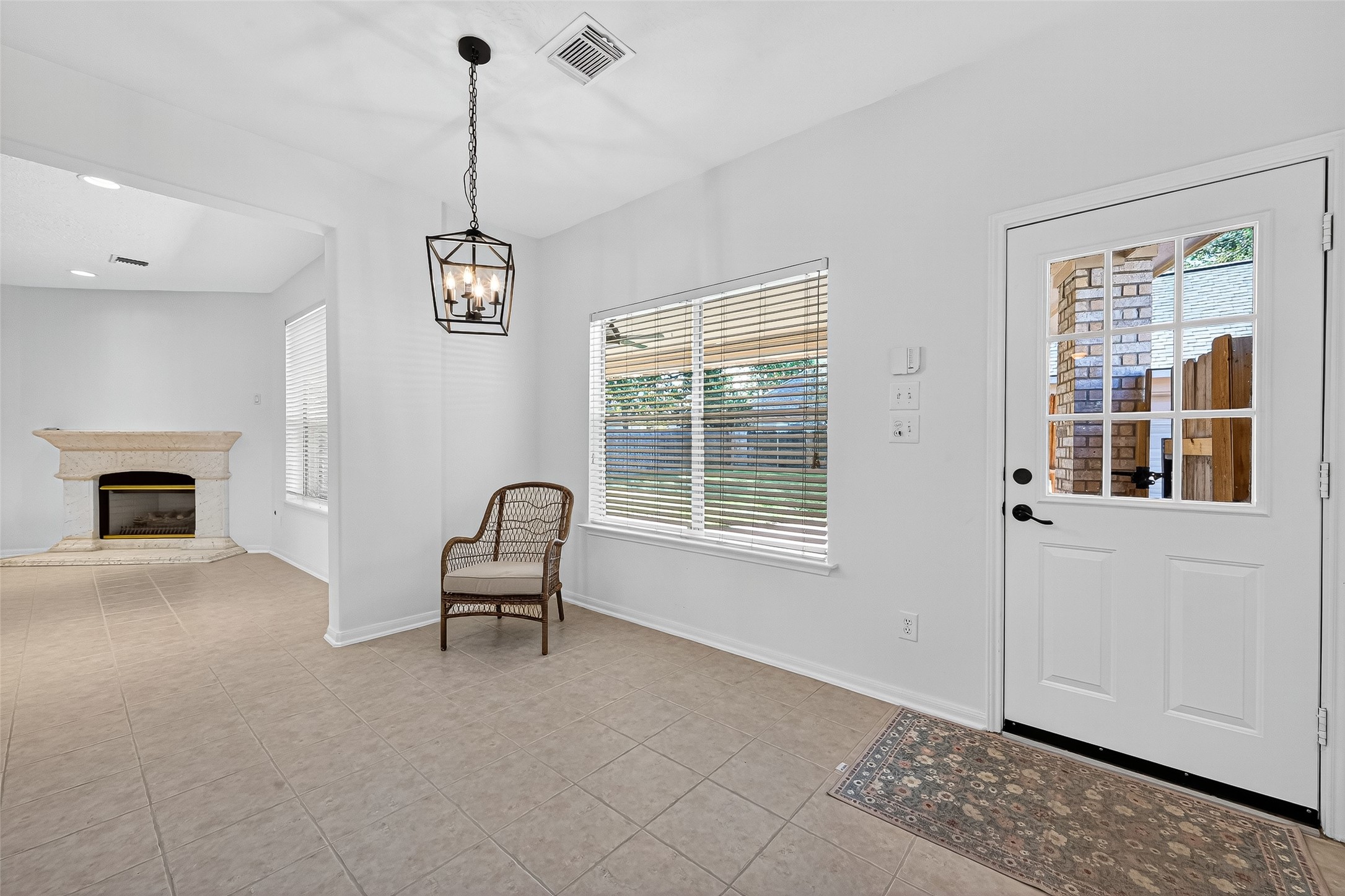 11727 Spring Path Court Tomball, TX 77377 - Photo 21 of 50 a living room with furniture and a window