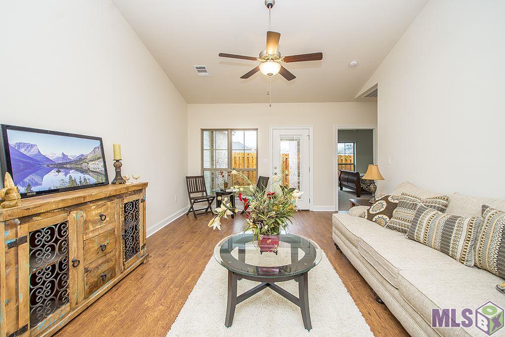 11515 Cottagecreek Road Baton Rouge, LA 70816 - Photo 3 of 31