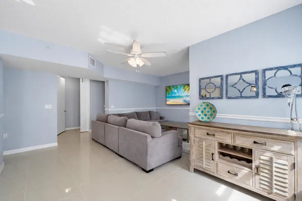 $329,900 | 6562 West Sample Road, Unit 6562, Coral Springs, FL 33067