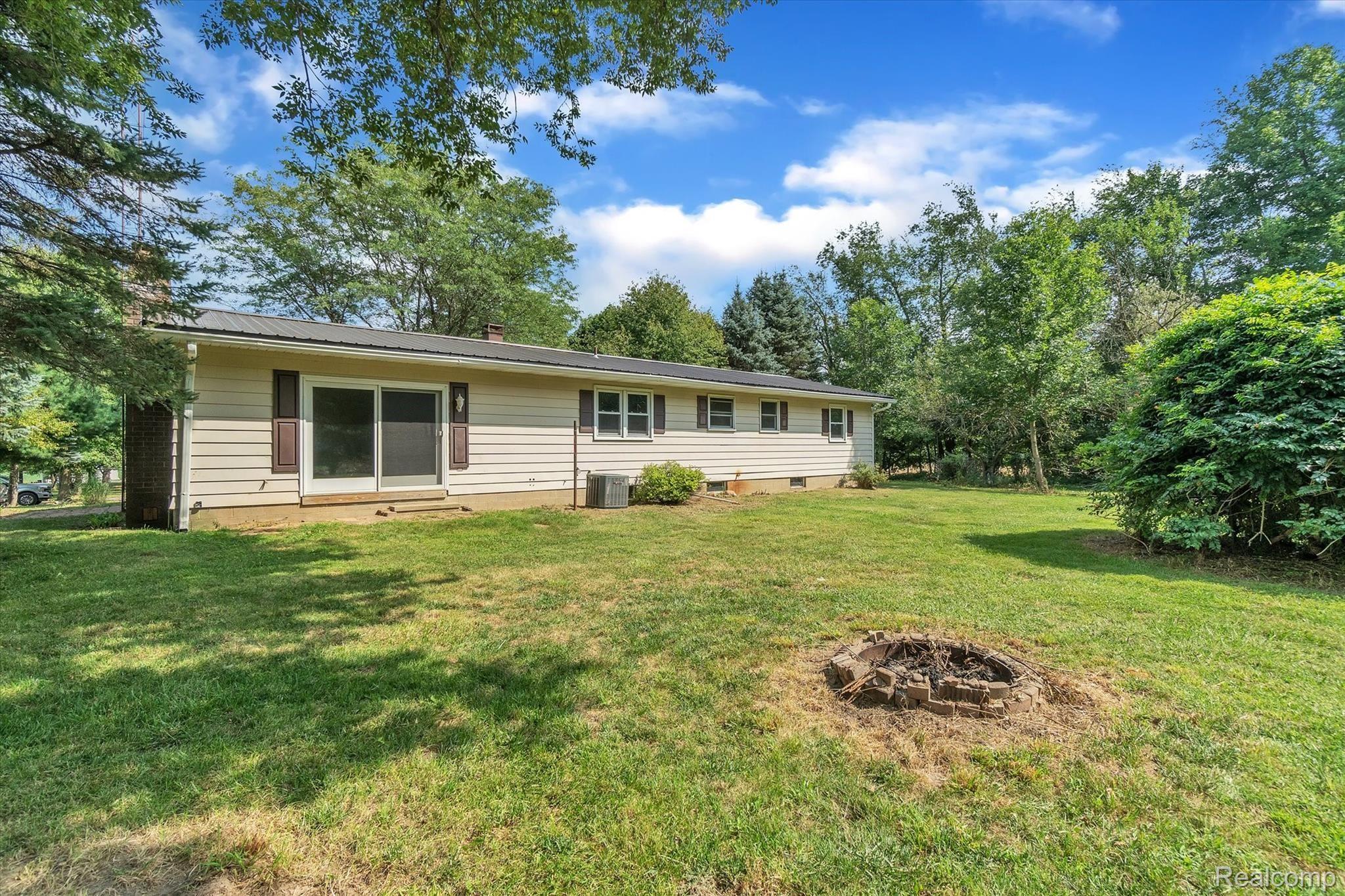 535 North Nicholson Road Fowlerville, MI 48836 - Photo 49 of 68 49-535-Nicholson-WindowStill-Real-Estate-Photography-49.jpg
